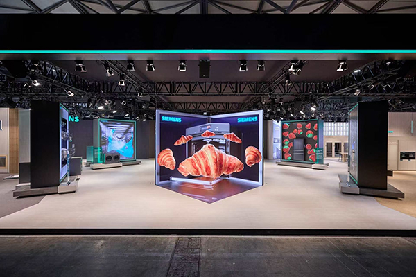 博西家电旗下品牌西门子家电展台裸眼3D视频画面.jpg
