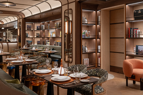 03 Le Café Louis Vuitton餐厅.jpg
