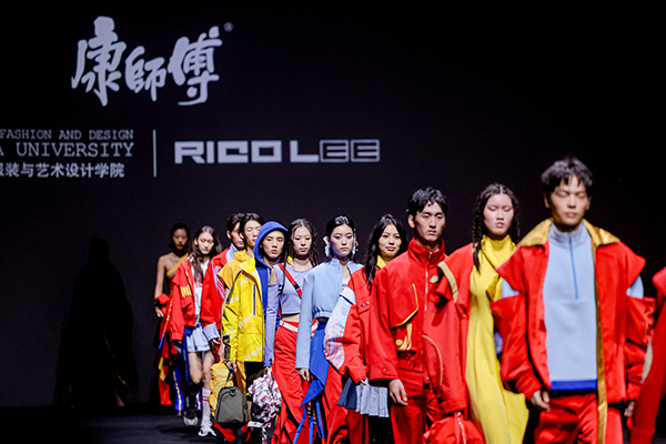 3b8c7c89f02c14cf04c6ad262e543c18.JPG 3b8c7c89f02c14cf04c6ad262e543c18.JPG