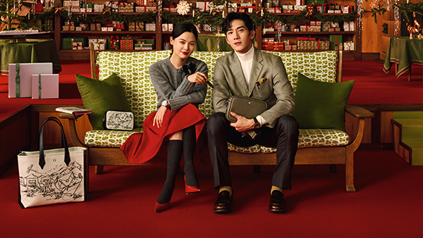 万宝龙全球品牌大使井柏然与辛芷蕾联袂演绎2025节日季创意广告大片.jpg 万宝龙全球品牌大使井柏然与辛芷蕾联袂演绎2025节日季创意广告大片.jpg
