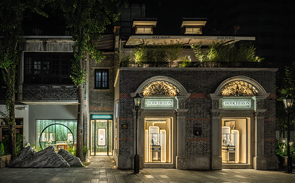 新天地旗舰店外立面(夜景).jpg 新天地旗舰店外立面(夜景).jpg