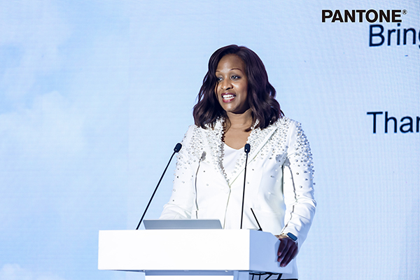13-Pantone+全球总裁+Sky+Kelley.JPG