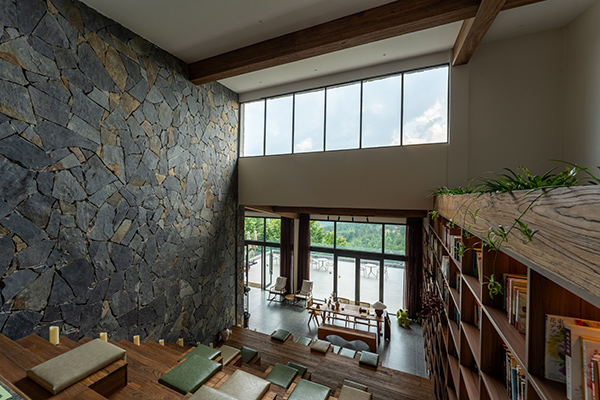 XYB03596-HDR.jpg XYB03596-HDR.jpg