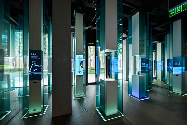 汉斯格雅集团125年发展历程_01.jpg