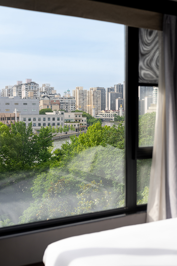 苏州河河景竖图1.jpg 苏州河河景竖图1.jpg
