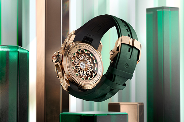 12.+罗杰杜彼Roger+Dubuis全新第十三代圆桌骑士系列腕表.jpg