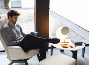 阅万卷，居诗意